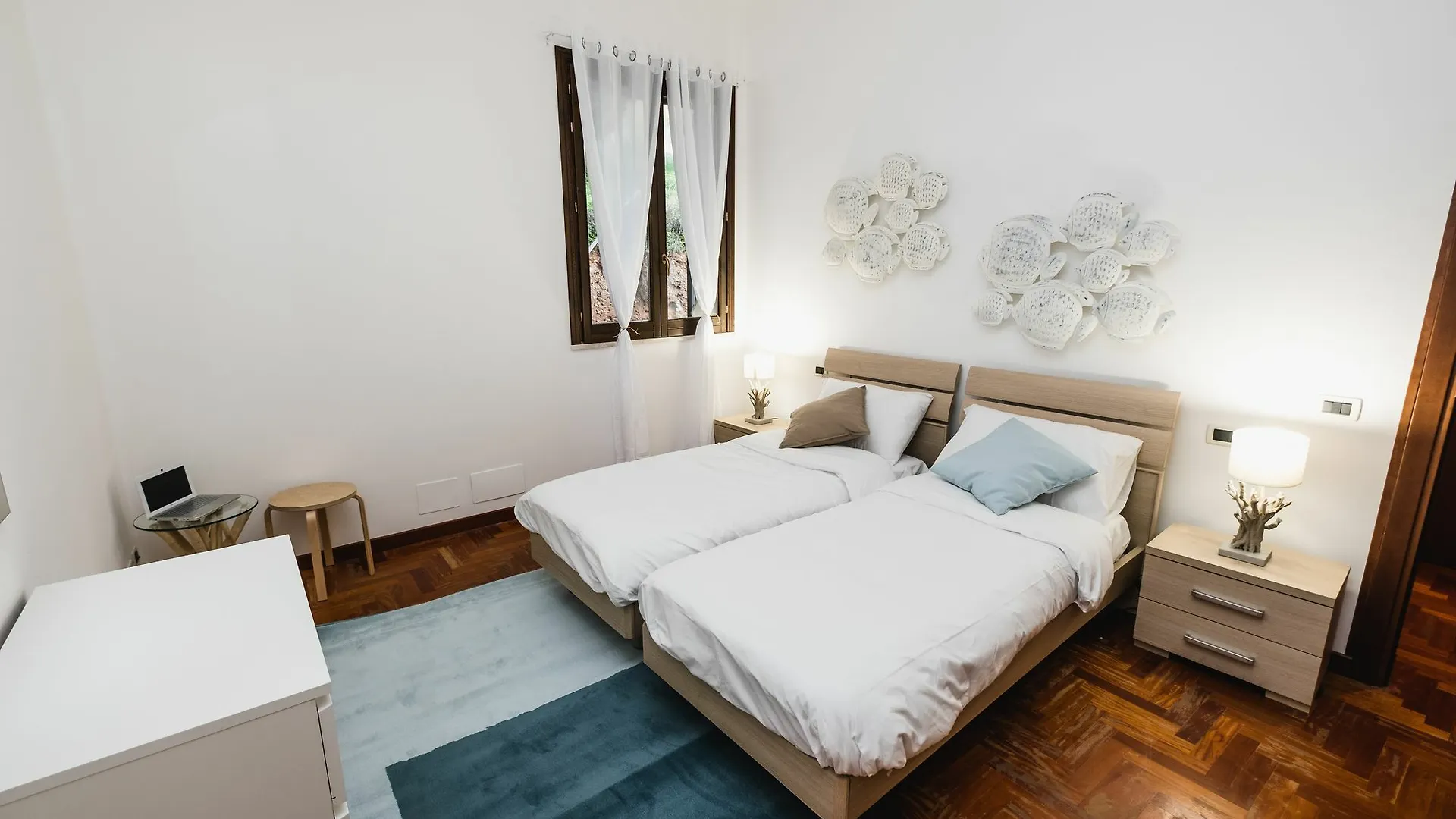 Luminhouse Apartments Mondello Palermo