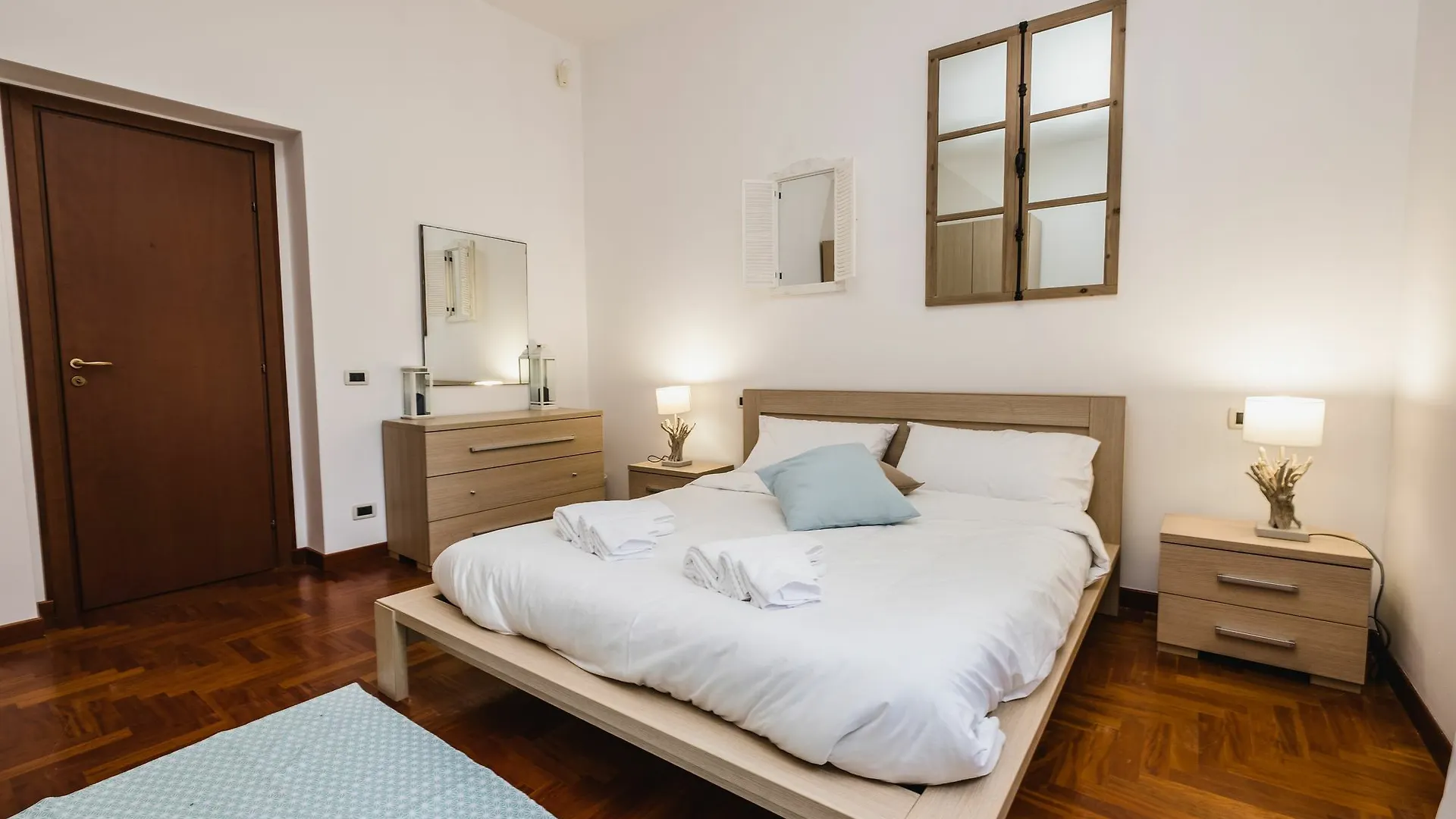 Luminhouse Apartments Mondello Palermo