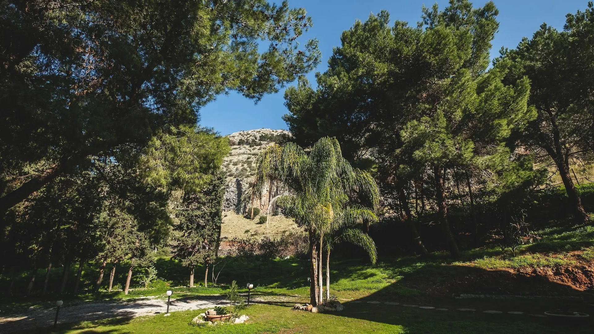 Luminhouse Apartments Mondello Palermo