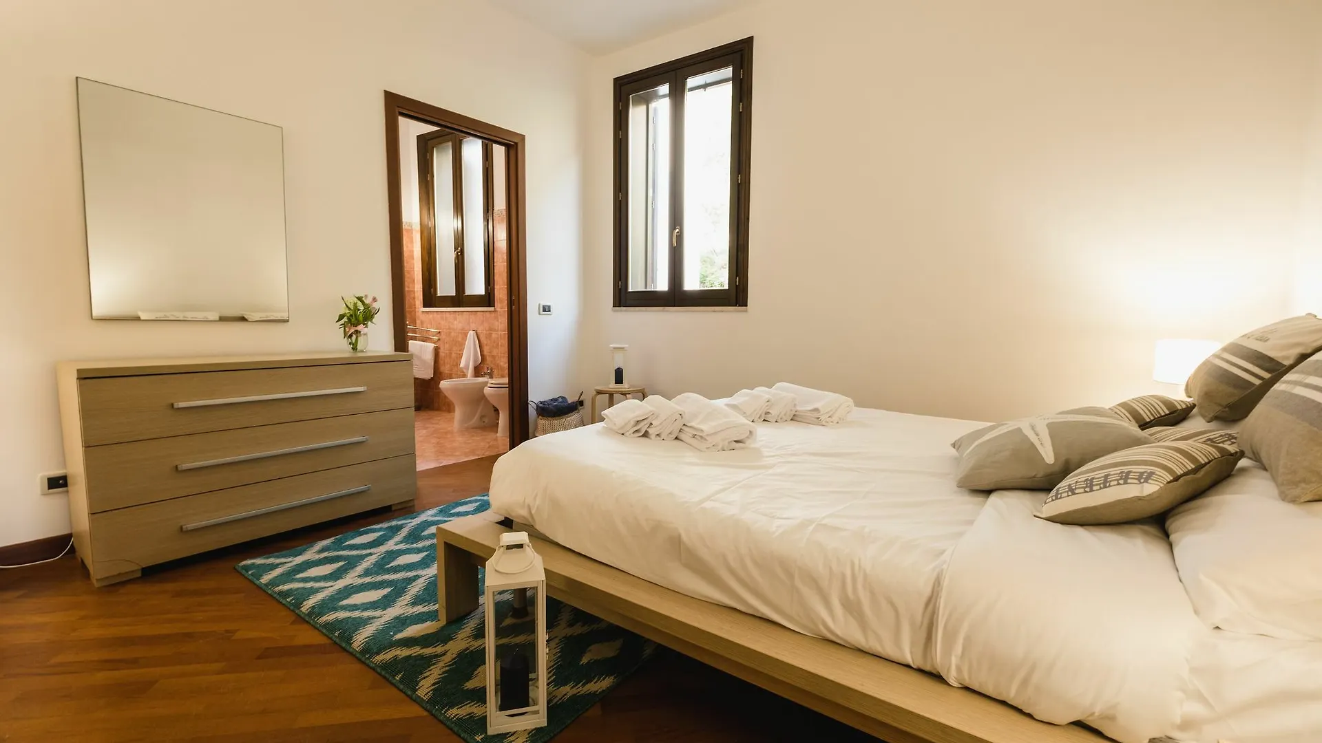 Luminhouse Apartments Mondello Palermo Italy